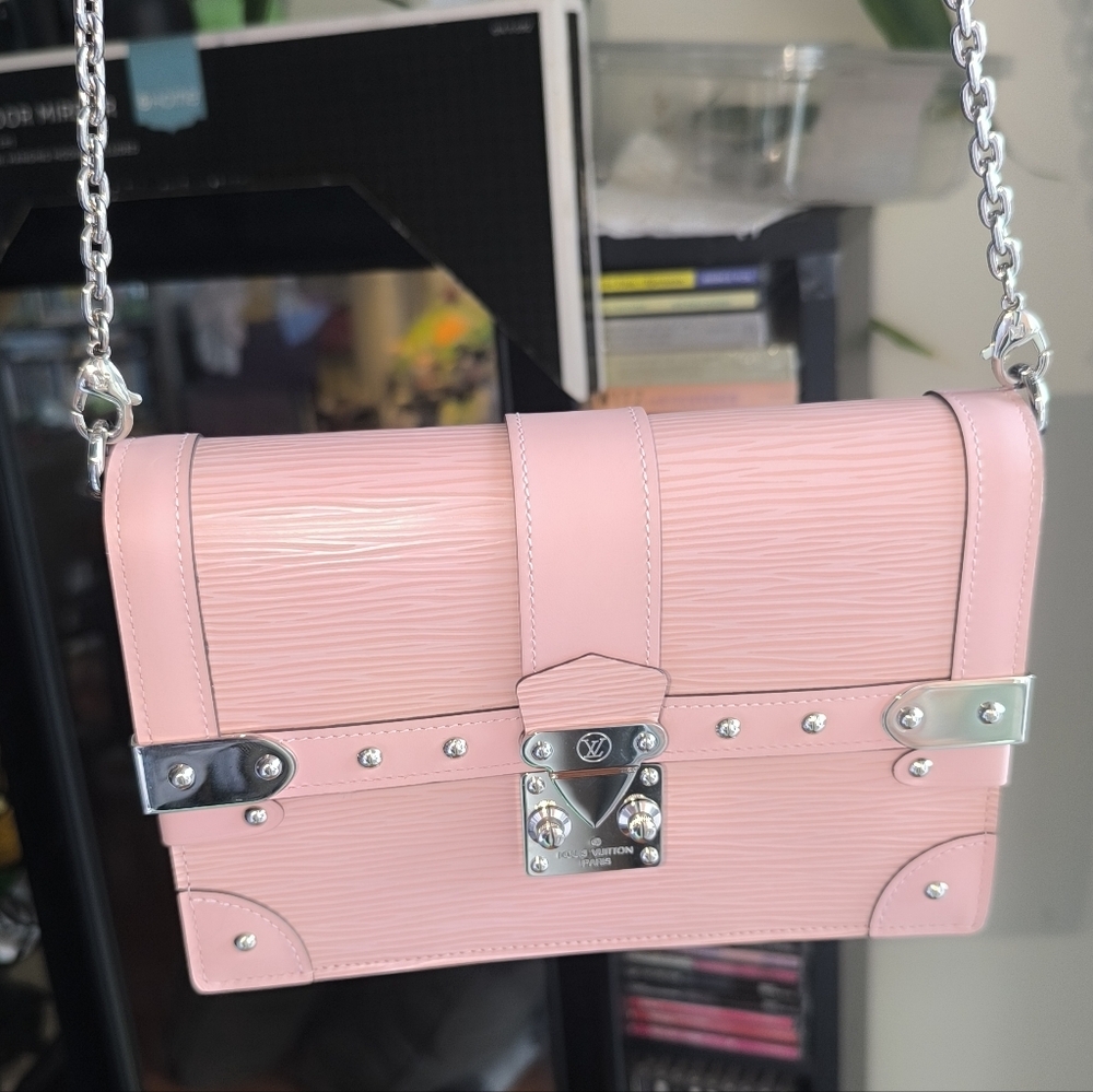 Louis Vuitton Pink Epi Leather Trunk Chain Wallet - Picture 6 of 17